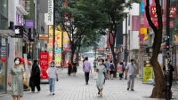 Xu hướng lây nhiễm giảm, Hàn Quốc nới lỏng giãn cách xã hội