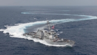 Tàu Trung Quốc bám đuổi tàu chiến Mỹ tại eo biển Đài Loan
