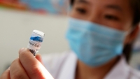 Người dân Trung Quốc cảnh giác với vắc xin nội địa