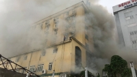 Nghệ An: Cháy lớn ở khách sạn, quán bar Avatar khiến nhiều người mắc kẹt bên trong