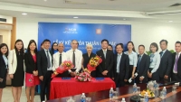 Lễ ký kết thỏa thuận hợp tác giữa NCB và Hiệp hội Doanh nghiệp Việt Nam ở nước ngoài
