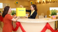 Hàng ngàn khách hàng gửi tiền trúng thưởng từ Nam A Bank