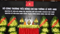 Hình ảnh Lãnh đạo, nhân dân tỉnh Thừa Thiên Huế thăm viếng nguyên Chủ tịch nước, Đại tướng Lê Đức Anh