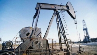 Giá dầu thế giới giảm trước quan ngại về nhu cầu sử dụng năng lượng giảm