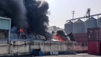 Hải Phòng: Cháy lớn tại xưởng sản xuất bao bì nhựa