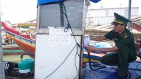 Nghệ An: HTX Sông Lam bị xử phạt 50 triệu vì bán dầu trái phép trên biển