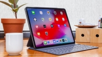 Apple có thể đưa màn OLED lên Macbook, iPad để bù doanh số iPhone sụt giảm