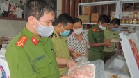 Công an Hà Nam tạm giữ gần 2 tấn thực phẩm không rõ nguồn gốc