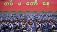 Quân đội Myanmar tổ chức duyệt binh trong bối cảnh biểu tình căng thẳng