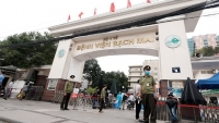 Nguyên nhân khiến 221 người xin thôi việc ở Bệnh viện Bạch Mai