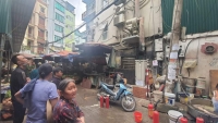 Hà Nội: Quán bún chả trên đường Trần Thái Tông bất ngờ bốc cháy