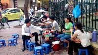 Hà Nội: Tạm dừng hoạt động quán ăn, cà phê, trà đá vỉa hè từ 17h00 hôm nay