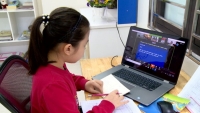 Trường phổ thông đầu tiên kiểm tra học kỳ bằng trực tuyến