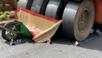 Gia Lai: Xe lu cán tử vong công nhân đang làm đường
