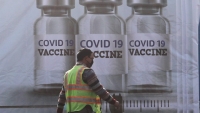 Thế giới xuất hiện 9 tỷ phú mới nổi nhờ lấy tiền thuế để sản xuất vắc xin COVID-19
