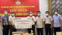 Hơn 1,8 tỷ đồng hỗ trợ lần 2 đã đến với nhân dân và y, bác sĩ chống dịch tại Bắc Giang, Bắc Ninh