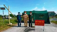 Hà Tĩnh: Lập 13 chốt, phong tỏa thêm 3 thôn kiểm soát dịch COVID-19