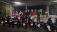 TP. Hồ Chí Minh: Lực lượng CSGT vây bắt nhóm thanh thiếu niên tụ tập vào nửa đêm