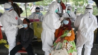 Số ca nhiễm COVID-19 tại Indonesia tăng đột biến trở lại