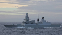 Lực lượng Nga bắn cảnh cáo tàu khu trục Anh ở ngoài khơi Crimea