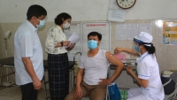 Hà Nội phấn đấu hết năm 2021, 70% dân số tiêm đủ 2 mũi vaccine phòng Covid-19