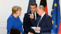 EU chia rẽ khi Paris và Berlin tìm kiếm mối quan hệ tốt đẹp hơn với Moscow