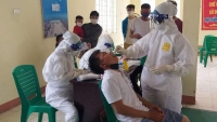 Hà Nội: Xét nghiệm cho 1.500 công nhân, sau khi 1 bảo vệ dương tính với SARS-CoV-2
