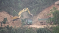 Bắc Giang: Xử phạt hơn 64 triệu đồng doanh nghiệp khai thác đất làm gạch trái phép