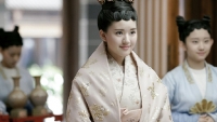Triệu Lộ Tư: Từ mỹ nhân mới nổi đến “nữ hoàng chiêu trò” ở Hoa ngữ