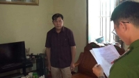 Cao Bằng: Khởi tố, bắt tạm giam Trưởng phòng Dân tộc huyện Trùng Khánh