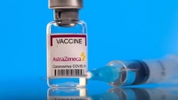 Thêm 1,2 triệu liều vắc xin COVID-19 của AstraZeneca về đến Việt Nam