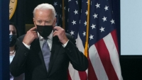 Tổng thống Biden nói Hoa Kỳ đang cân nhắc các hạn chế COVID mới