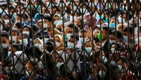 Người dân Indonesia đổ xô đi tiêm chủng vaccine COVID-19