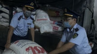 Thừa Thiên Huế: Phát hiện 2 tấn đường kính trắng nghi nhập lậu