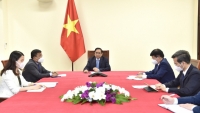 Thủ tướng đề nghị Pfizer đẩy nhanh hơn nữa tiến độ giao vaccine cho Việt Nam