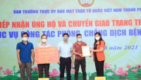 Ủy ban MTTQ Thành phố Hà Nội tiếp nhận và chuyển giao trang thiết bị y tế phòng, chống dịch