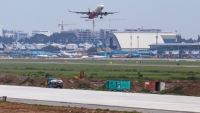 Cho phép thi công trở lại dự án nâng cấp đường băng sân bay Tân Sơn Nhất