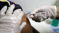 Indonesia tiêm vắc xin COVID-19 liều tăng cường từ đầu năm 2022