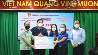 Báo Tuổi Trẻ Thủ đô tặng 200 suất quà cho các hộ nghèo ở quận Hoàng Mai