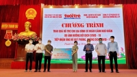 Báo Tuổi Trẻ Thủ đô trao 200 suất quà tới các gia đình khó khăn ở huyện Thanh Oai