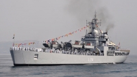 Chiến hạm Ấn Độ chở máy thở, oxy lỏng hỗ trợ Việt Nam chống dịch Covid-19 đã cập cảng Nhà Rồng