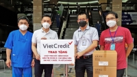 VietCredit tặng thiết bị y tế cho Bệnh viện Đại học Y Dược TP.HCM