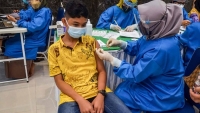 Việt Nam bao giờ sẽ triển khai tiêm vaccine COVID-19 cho trẻ em?