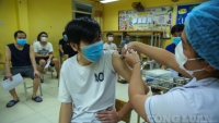 Hà Nội: Nhiều điểm tiêm chủng đã đạt trên 98% số lượng người dân được tiêm mũi 1