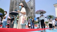 Một thành phố của Trung Quốc yêu cầu người dân ở nhà khi COVID-19 lây lan