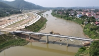 Phú Thọ: Cận cảnh cầu Vàng hơn 40 tỷ bắc qua sông Bứa
