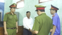 Bắt nguyên chủ tịch UBND xã tại Quảng Bình