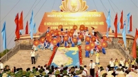 Lễ Thượng cờ “Thống nhất non sông” tại Đôi bờ Hiền Lương - Bến Hải