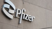 Pfizer thắng kiện AstraZeneca 107,5 triệu USD về bằng sáng chế thuốc trị ung thư