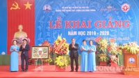 Đồng chí Nguyễn Văn Bình dự lễ khai giảng năm học 2019 – 2020 tại Phú Thọ